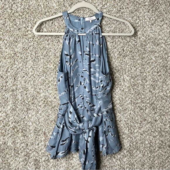 Parker Alice Top Women’s Small Blue Silk Sleeveless Tiger-Stripe Halter Blouse - Picture 2 of 5